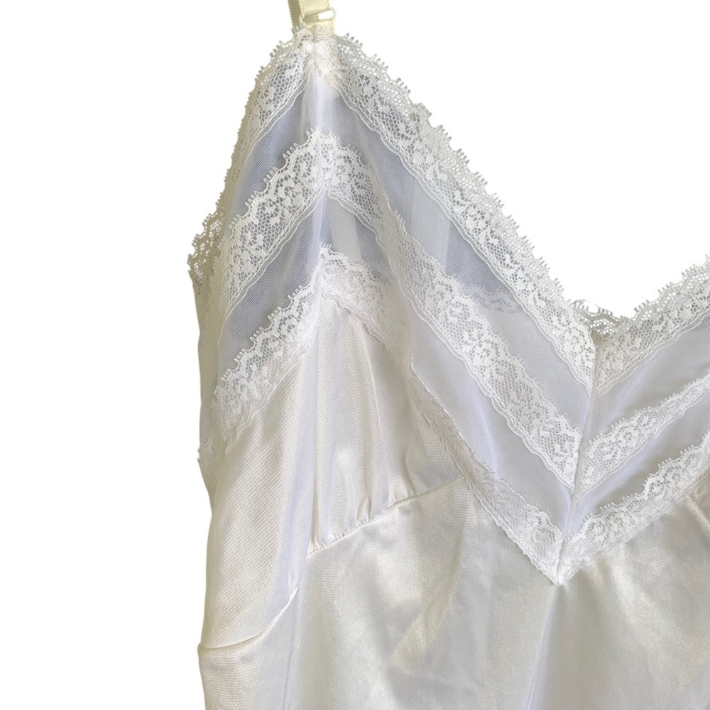 Vintage Elegant Lace Trim Nightgown Slip Dress DuPont Antron Size 36 Nylon - Picture 4 of 6